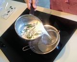 Foto del paso 18 de la receta: Tarta de fresas y panna cotta de albahaca