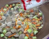 Foto langkah ke 2 dari resep Sop Tahu Simpel.
