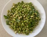 A picture of step 1 of Broad beans Subji.