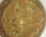 A picture of step 3 of Egg fried rice.