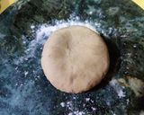 A picture of step 3 of Aloo Paratha.