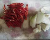 Foto langkah ke 1 dari resep Tumis oseng-oseng wortel tauge.