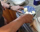 Φωτογραφία βήματος 2 της συνταγής Scones the very british ones!!!