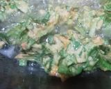 A picture of step 7 of Palak Kadhi.