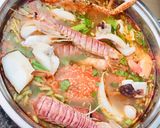 Hình bước làm 4 của món Lẩu Hải sản