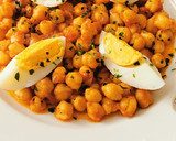 Foto del paso 4 de la receta: Guiso de Garbanzos con sofrito de tomate