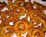 A picture of step 4 of Ring onion.