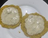 Foto del paso 4 de la receta: Arepa🥯de mazorca🌽rellena de pollo🍗, ensalada y salsa🍎tártara liviana🧆🥙🫓