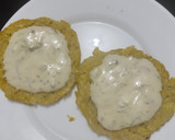 Foto del paso 4 de la receta: Arepa🥯de mazorca🌽rellena de pollo🍗, ensalada y salsa🍎tártara liviana🧆🥙🫓
