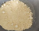 A picture of step 2 of Meethi Boondi.