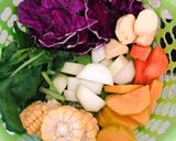 Hình bước làm 1 của món Dashi rau củ cho bé ăn dặm