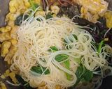 Hình bước làm 2 của món Bún khô xào tempeh đậu gà