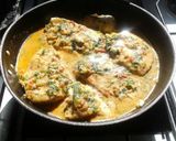 Foto del paso 3 de la receta: Salmón blanco con crema de morrón ahumado