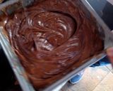 A picture of step 5 of Chocolate chip marble cake.