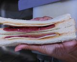 Foto langkah ke 3 dari resep Sandwich sederhana.