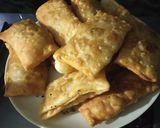 A picture of step 6 of Dahi Lukhmi.