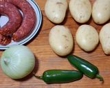 Foto del paso 1 de la receta: Papas con longaniza