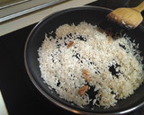 Foto del paso 3 de la receta: Arroz Frito con atún, gambas y calabacín