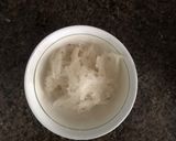 Hình bước làm 1 của món Yến sào chưng táo đỏ hạt chia