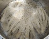 Foto langkah ke 1 dari resep Jamur Enoki Siram Bakso Lada Hitam.