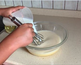 Foto del paso 5 de la receta: Bizcochón de galletas de chocolate (tipo Príncipe)