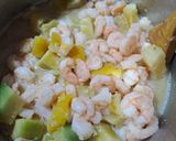 A picture of step 5 of Shrimp Scampi.