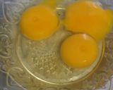 Foto langkah ke 1 dari resep Roti Panggang isi Omlet telur.