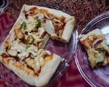 A picture of step 21 of Chicken tikka pizza (without oven bake in pateela).