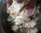 A picture of step 2 of Bread Upma.
