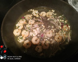 Foto del paso 2 de la receta: Gulas con gambas
