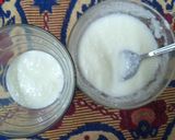 A picture of step 3 of Yummy yogurt and strawberry dessert 😋.