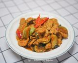 รูปขั้นตอนการทำที่ 7 ของ (คลีน)ผัดพริกแกงหมูใส่มะเขือ