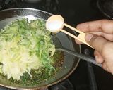 A picture of step 8 of Kairi and dodkyachi chamchamit chutney.
