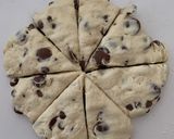 A picture of step 3 of Cream Scones with Milk Chocolate.