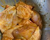 Gambar langkah 2 resipi Ayam Goreng Airfyer.