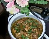 A picture of step 5 of Chicken white handi.