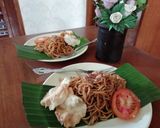 Foto langkah ke 7 dari resep Mie goreng jawa.