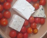 Foto del paso 1 de la receta: Salsa de 3 quesos y tomate cherry asado