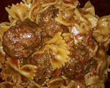 A picture of step 4 of Macaroni and meatballs.