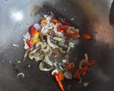 Foto langkah ke 2 dari resep Tumis Kangkung Udang.