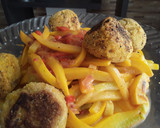 Foto del paso 9 de la receta: Espagueti🍝 de calabacín🥒amarillo💛 con albóndigas🍘🥫🍳🥕🌰 de atún!!!