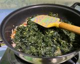 Foto langkah ke 4 dari resep Oseng daun pepaya teri jos.