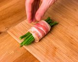 Baconbe tekert ceruzabab recept fázis 5 fotója
