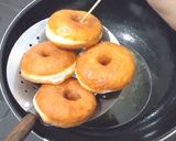 Foto langkah ke 5 dari resep Donat kentang lembut.