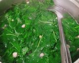 Hình bước làm 2 của món Canh bồ ngót nấu hến