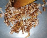 A picture of step 2 of Chicken Harissa.