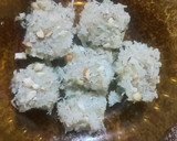खादिम पाक (ताजे नारियल का हलवा) (Khadim Paak Recipe in Hindi) रेसिपी चरण 7 फोटो