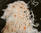 Foto del paso 9 de la receta: Tallarines de calabacín con surimi y champiñones. Receta 5*