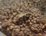 इंस्टेंट भटूरे और छोले (Instant Bhature aur chole recipe in Hindi) रेसिपी चरण 8 फोटो