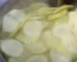 A picture of step 2 of Homemade potato chips.
